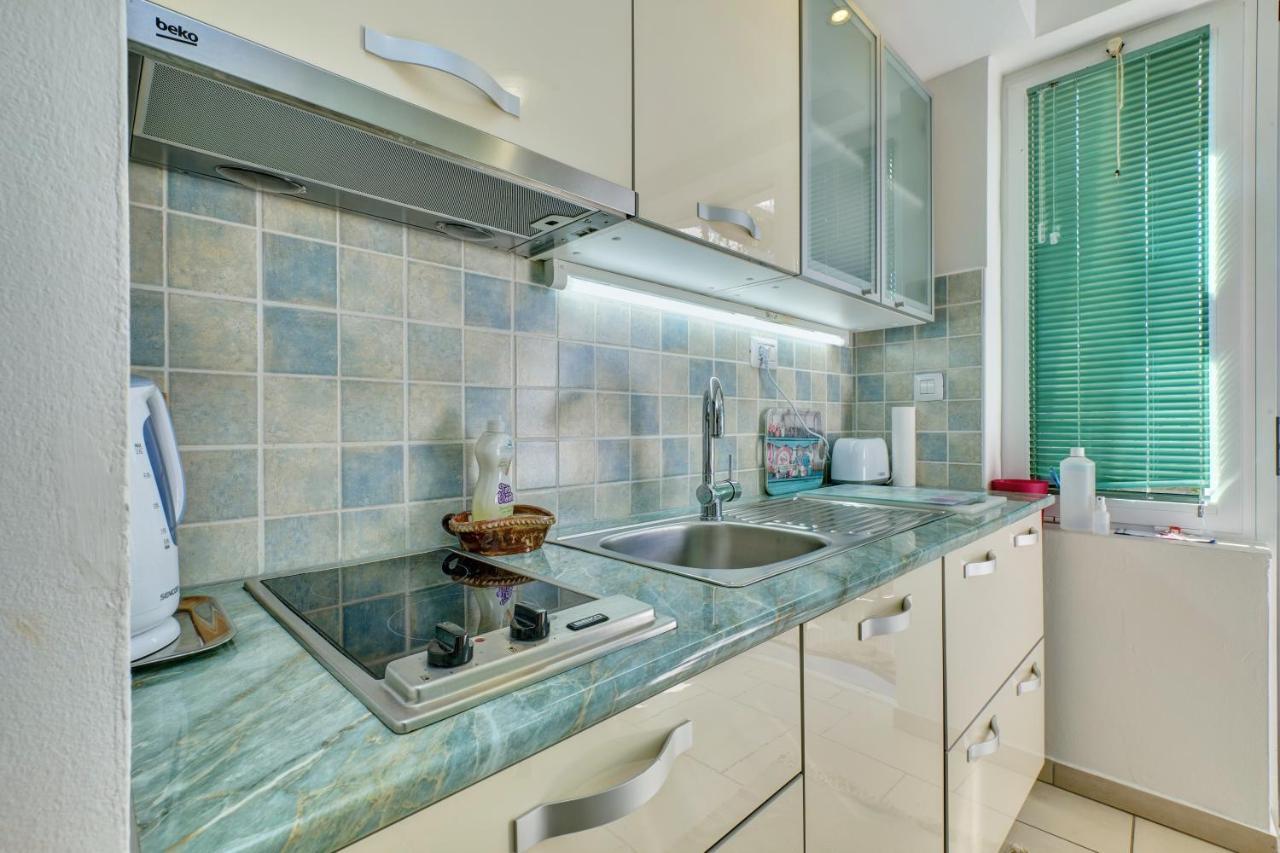 וולי לוסיניי Apartment Neno - Terrace & Parking מראה חיצוני תמונה