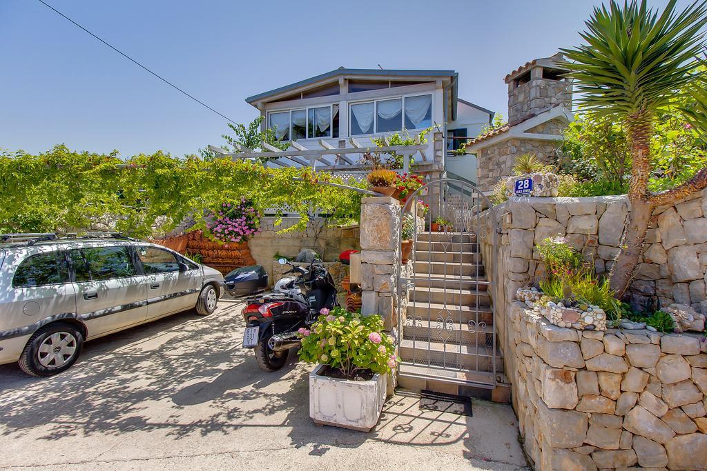 וולי לוסיניי Apartment Neno - Terrace & Parking מראה חיצוני תמונה
