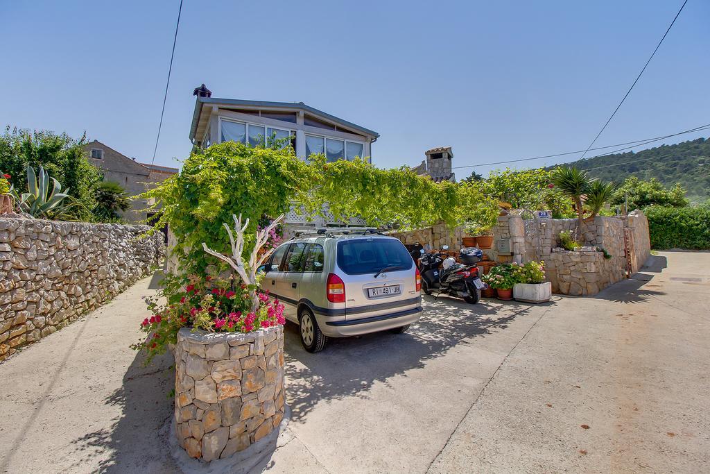 וולי לוסיניי Apartment Neno - Terrace & Parking מראה חיצוני תמונה