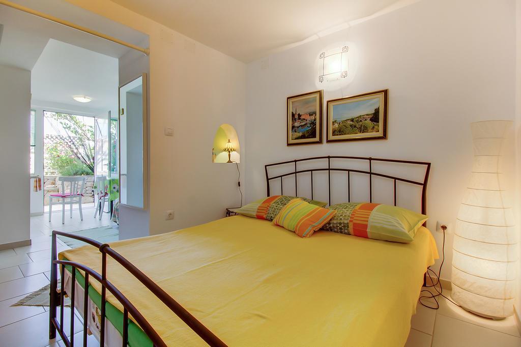 וולי לוסיניי Apartment Neno - Terrace & Parking מראה חיצוני תמונה