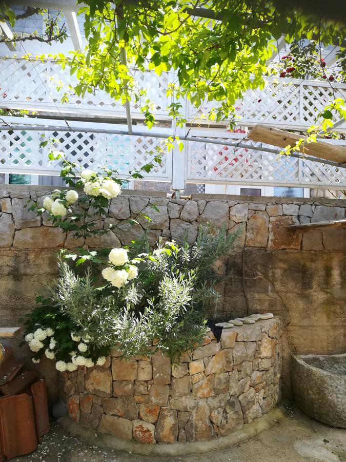 וולי לוסיניי Apartment Neno - Terrace & Parking מראה חיצוני תמונה